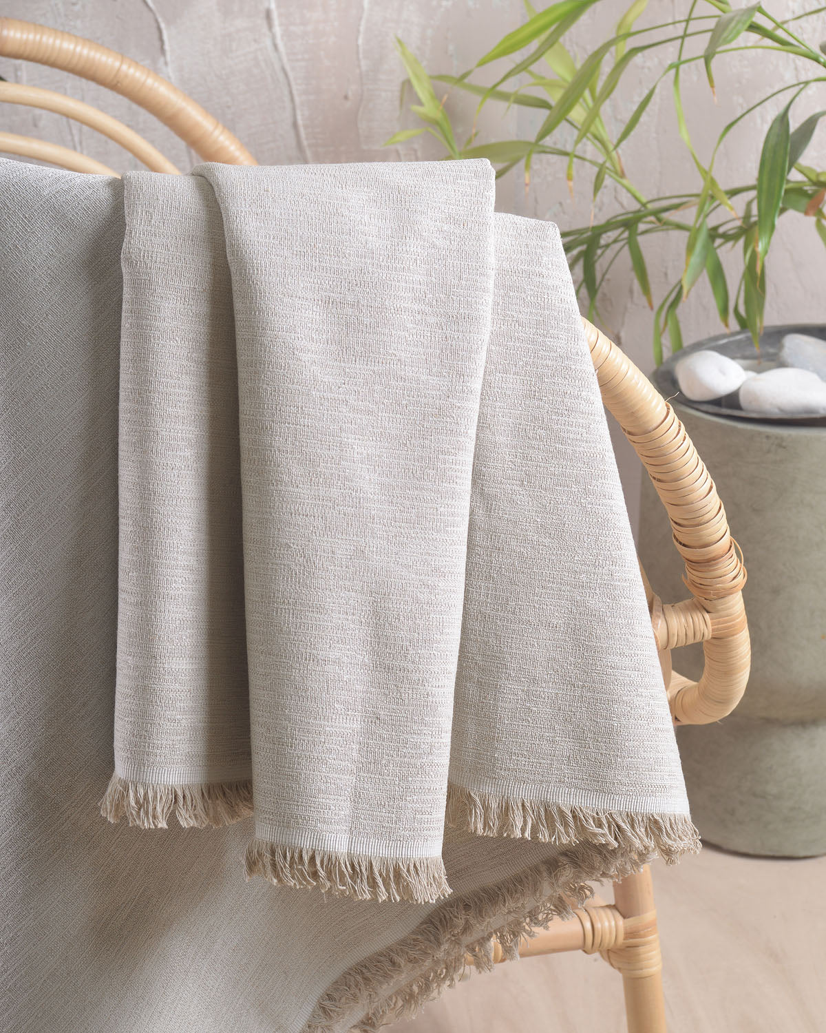 VERNIER Μπεζ - Μαξιλαροθήκη 40 x 40 Μπεζ 40 x 40 από την εταιρεία Rythmos Home