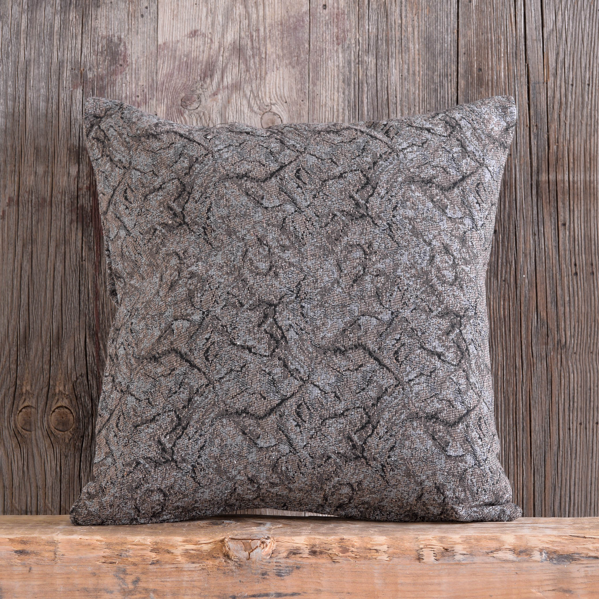 XAVIERA - Ριχτάρι 40 x 40 Γκρι - καφέ 40 x 40 από την εταιρεία Rythmos Home