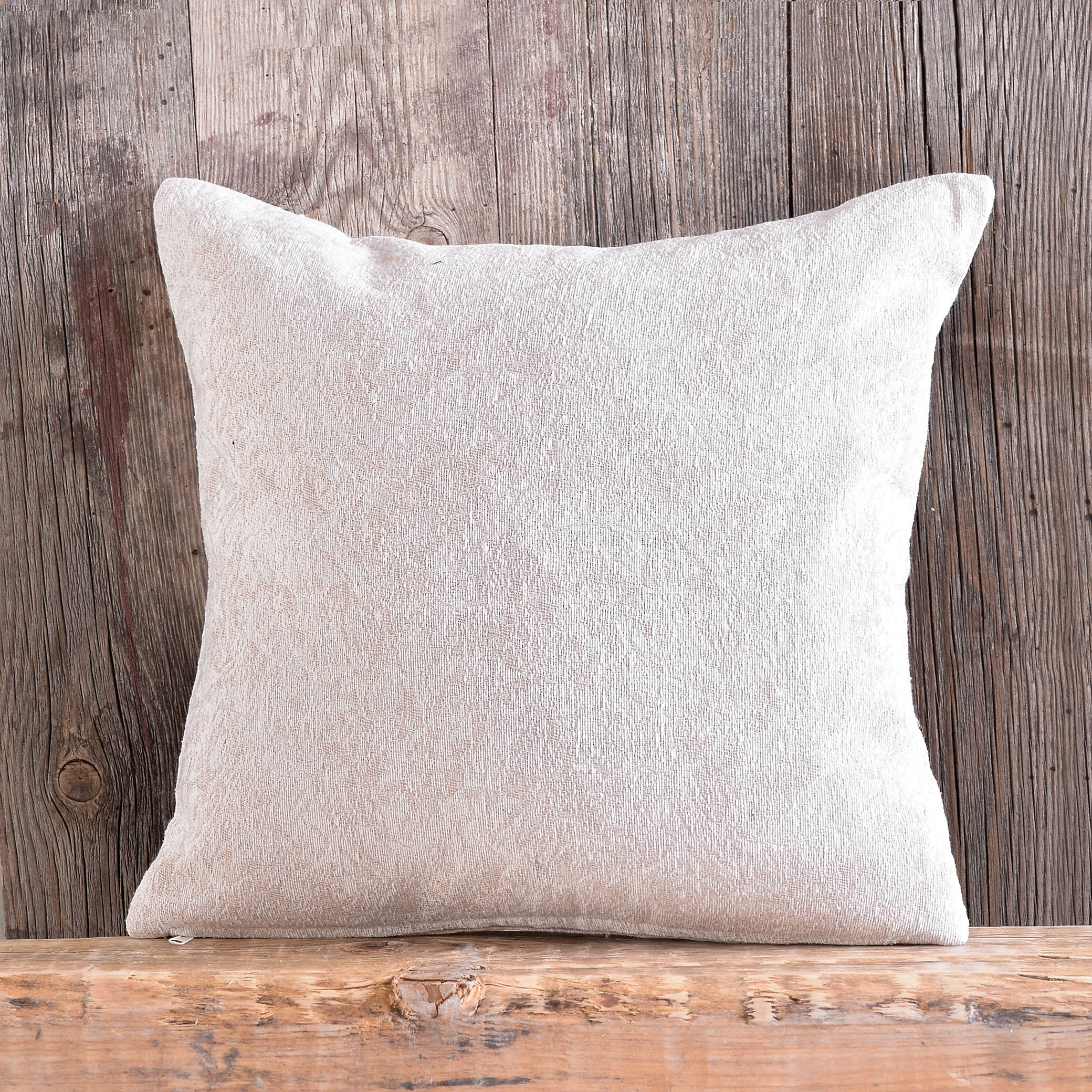 XAVIERA - Ριχτάρι 40 x 40 Εκρού 40 x 40 από την εταιρεία Rythmos Home