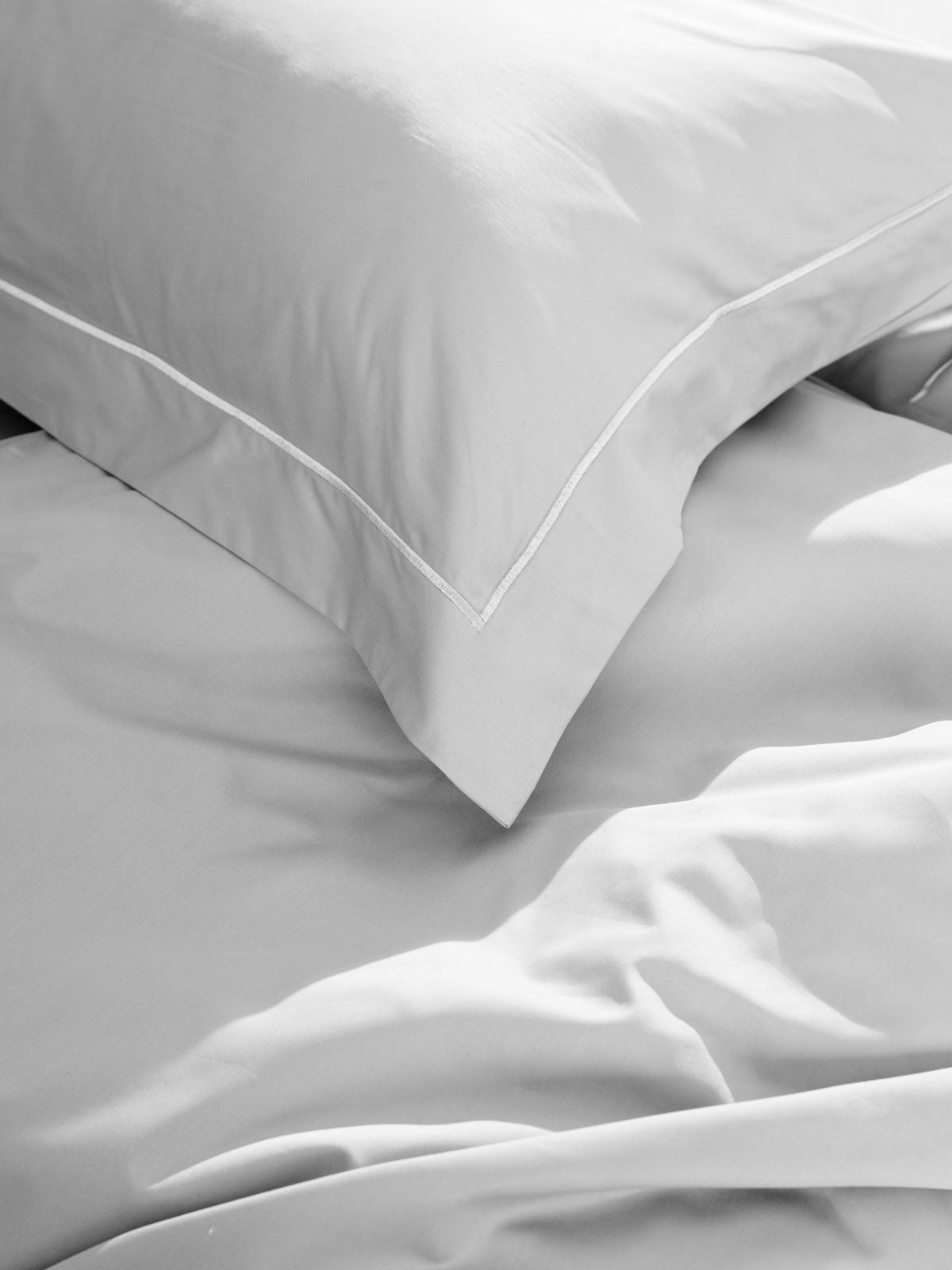 Σετ Σεντόνια Βαμβακοσατέν Omnia μονόχρωμα White King Size (280x300) από την εταιρεία Sunshine Home