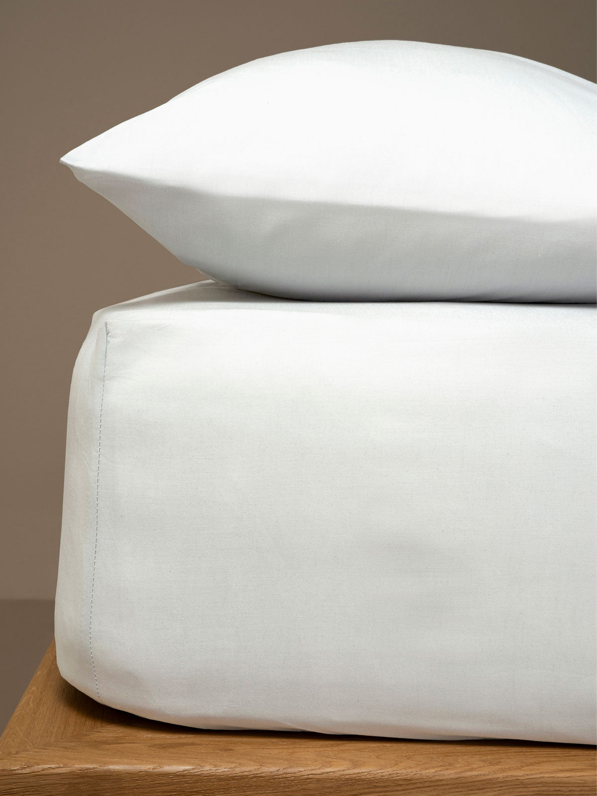 Κατωσέντονο Menta με λάστιχο 1 White Διπλό (160x200+40) από την εταιρεία Sunshine Home