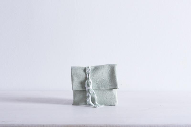 ΠΟΥΓΚΙ ΒΕΡΑΜΑΝ ΜΕ ΧΡΥΣΟ LUREX 12 x 17 cm