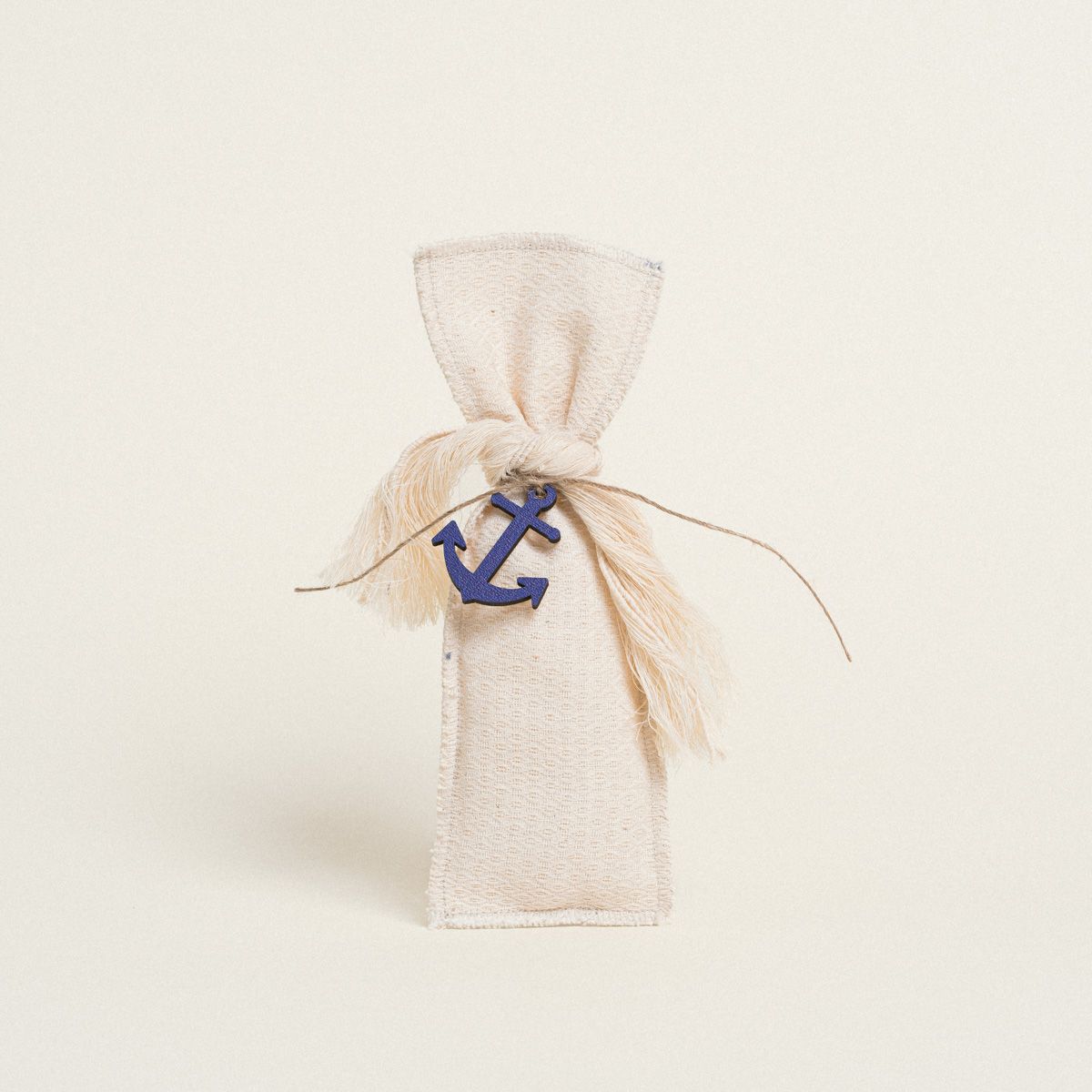 ΠΟΥΓΚΙ ΜΑΚΡΟΣΤΕΝΟ 6 x 19 cm – ΚΕΝΤΗΜΑ ΡΟΜΒΟ ΕΚΡΟΥ