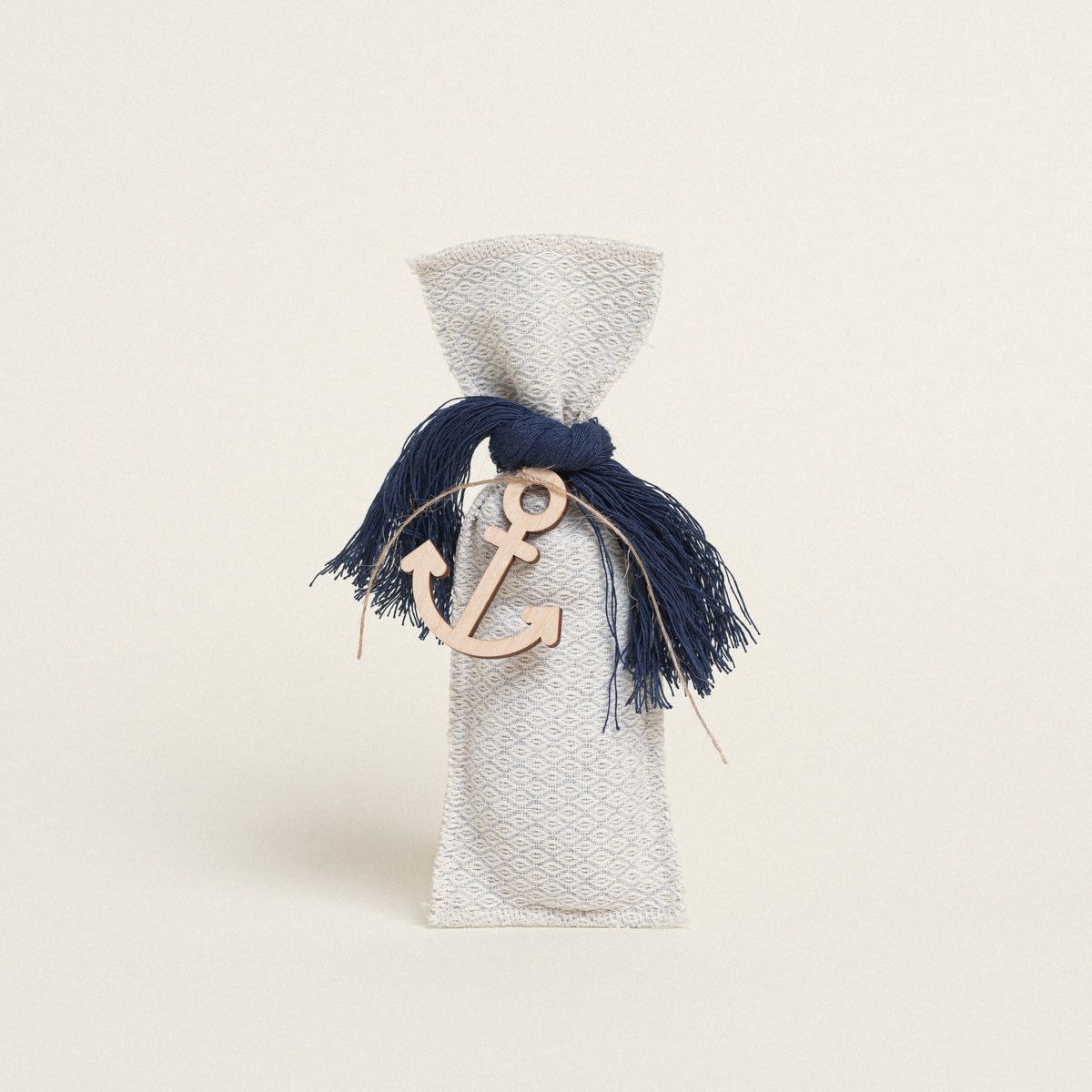 ΠΟΥΓΚΙ ΜΑΚΡΟΣΤΕΝΟ 6 x 19 cm – ΚΕΝΤΗΜΑ ΡΟΜΒΟ ΓΚΡΙ