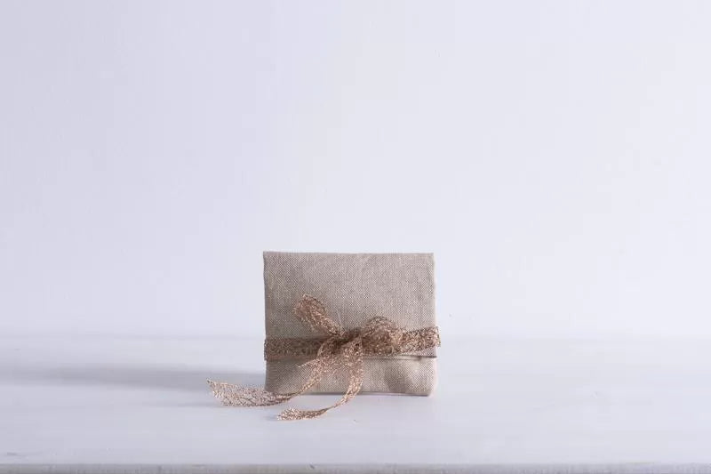 ΠΟΥΓΚΙ ΜΠΕΖ ΜΕ ΧΡΥΣΟ LUREX 12 x 17 cm