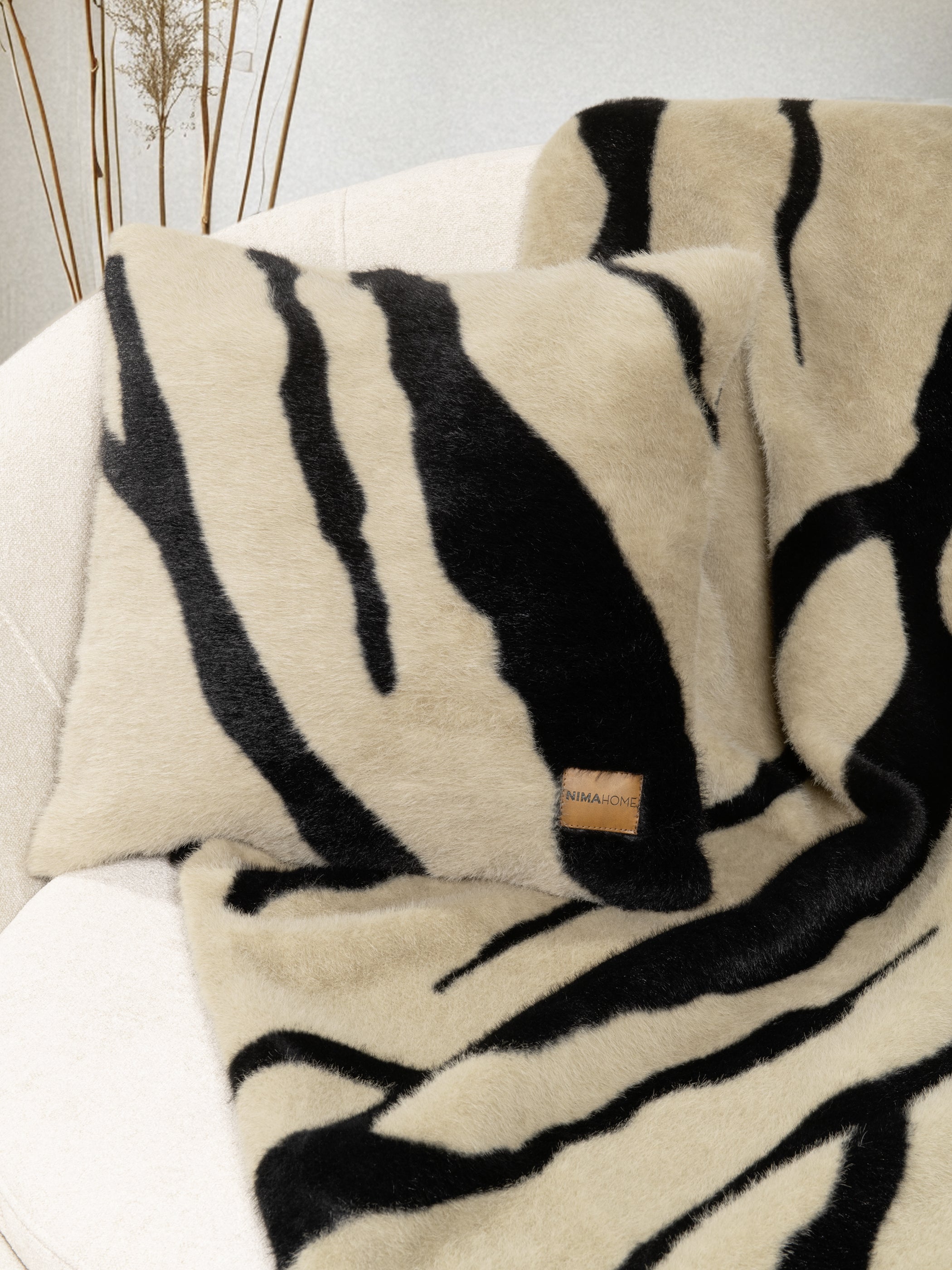 Διακοσμητική Μαξιλαροθήκη 45x45 - Sebra Beige από την εταιρεία Nima Home