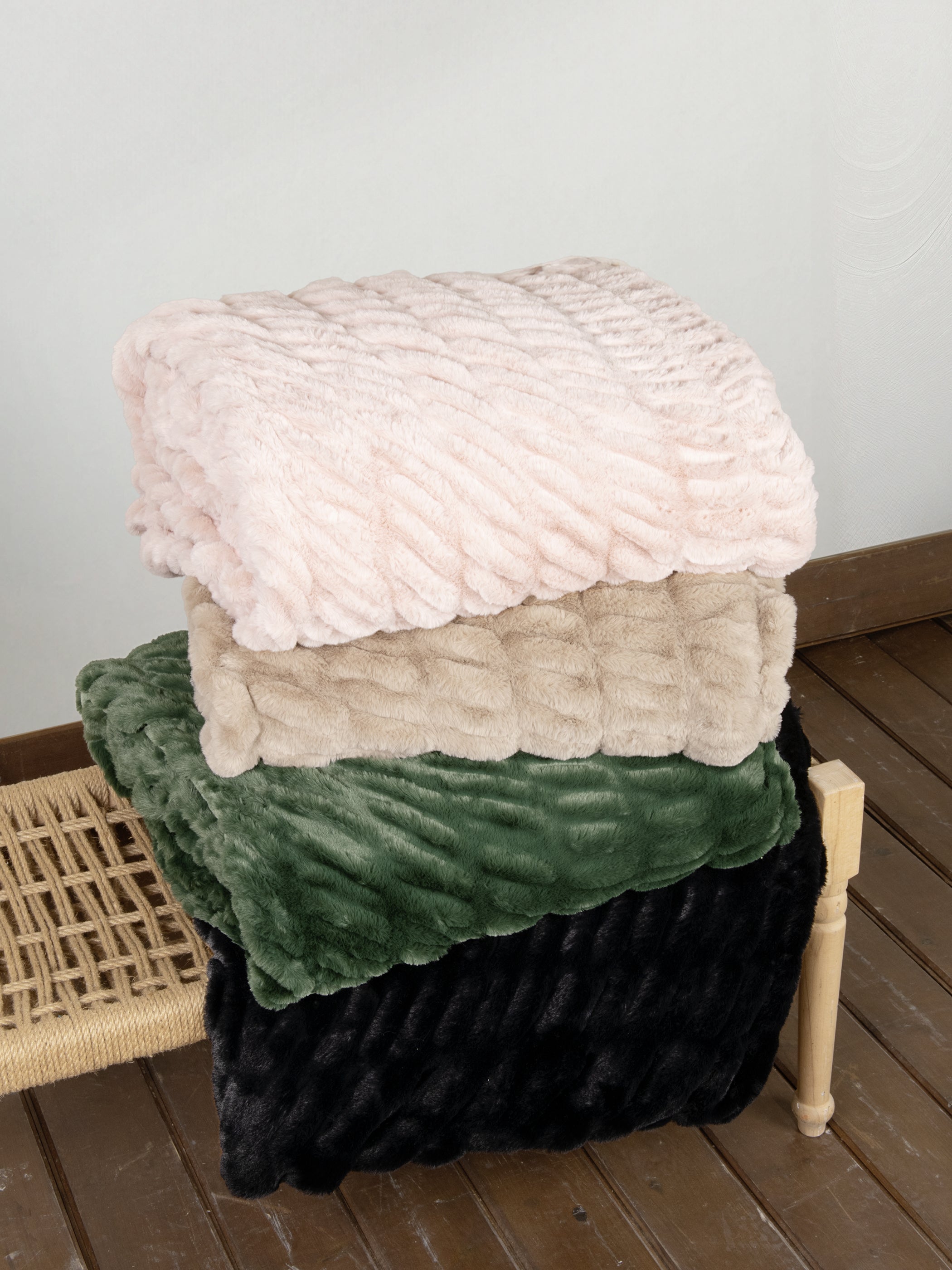 Κουβέρτα Υπέρδιπλη 220x240 - Mossy Light Pink από την εταιρεία Nima Home