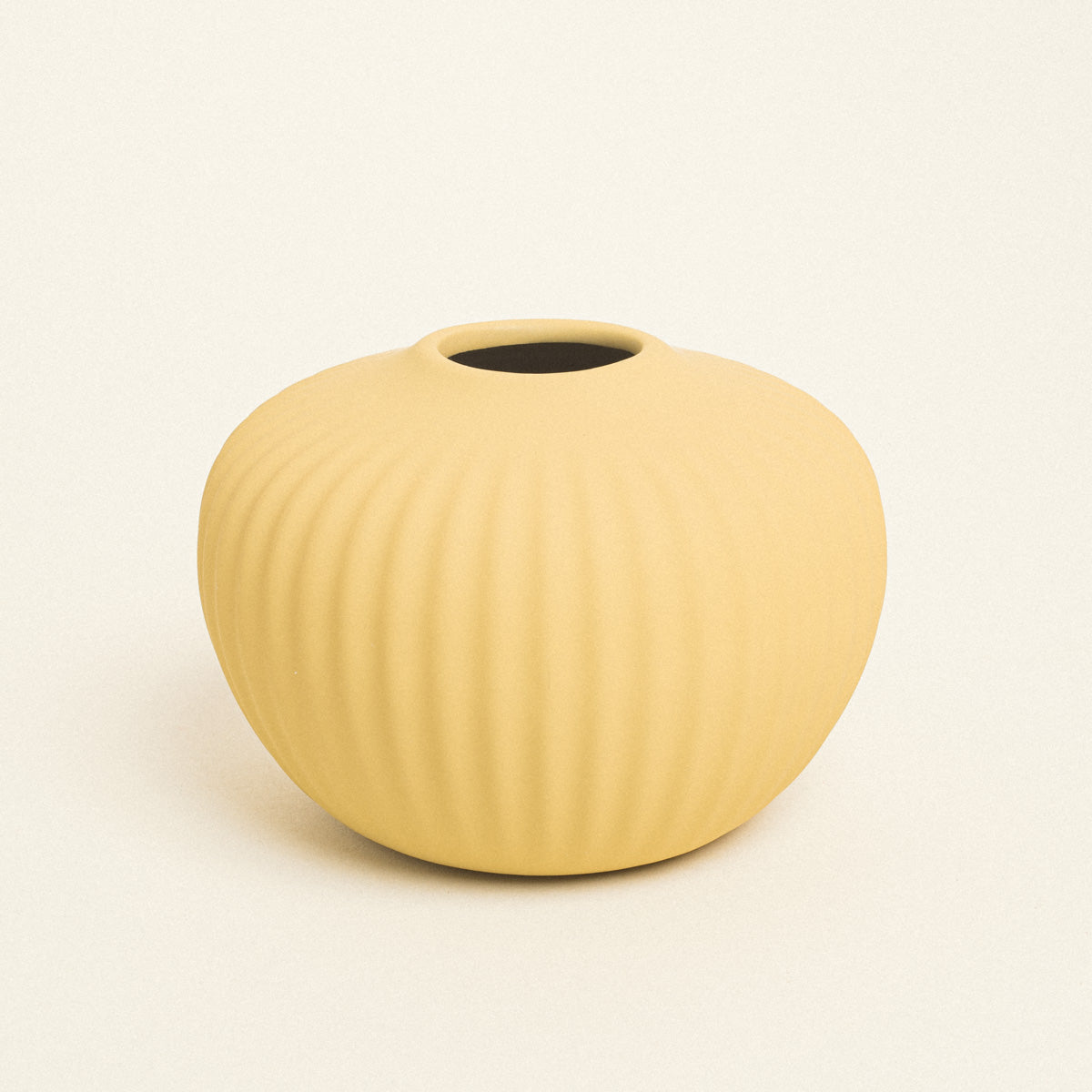 Ματ Κεραμικό Βάζο 15 cm x 11 cm