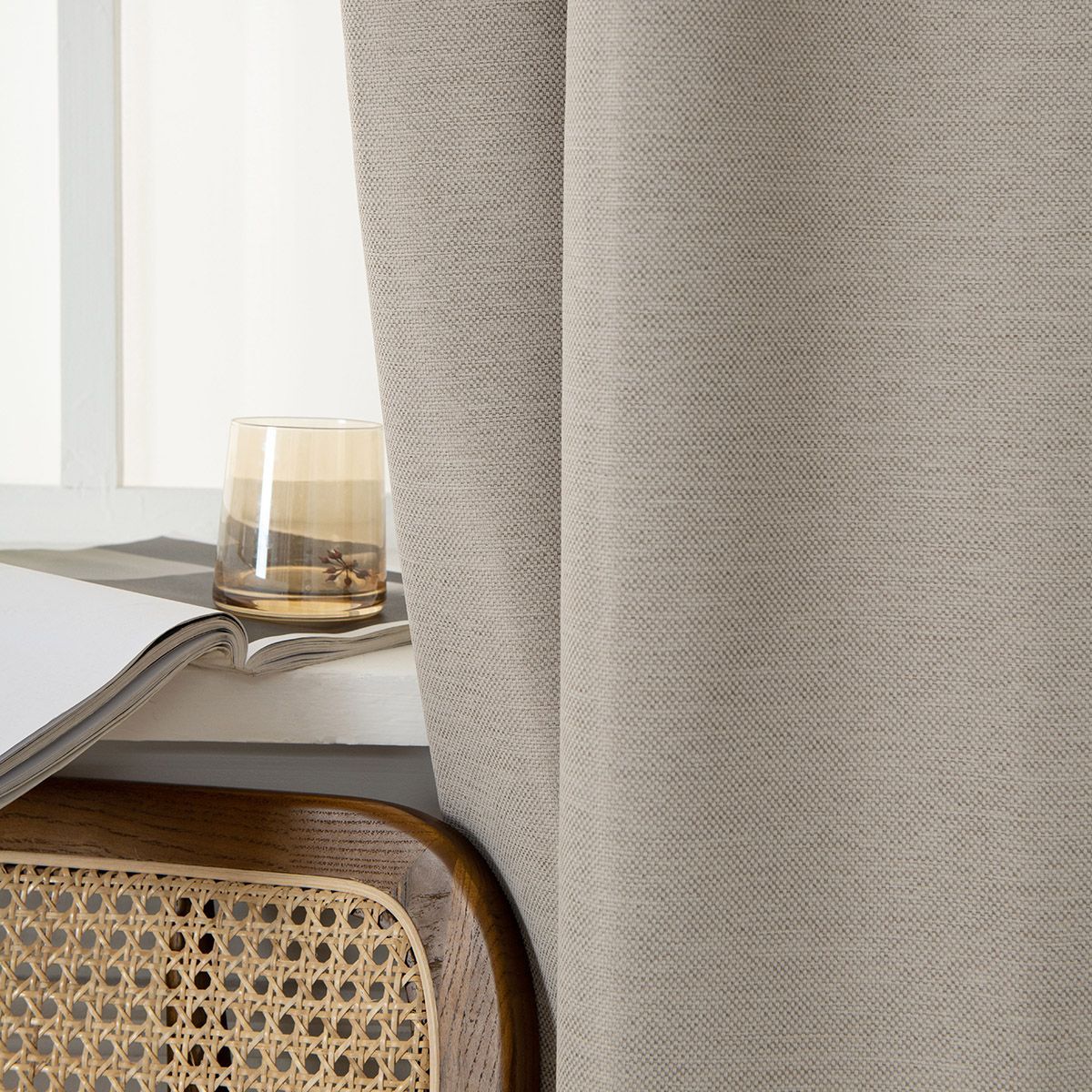κουρτίνας με το μέτρο Blackout jacquard σκίασης Glare Art 8444 Φ280