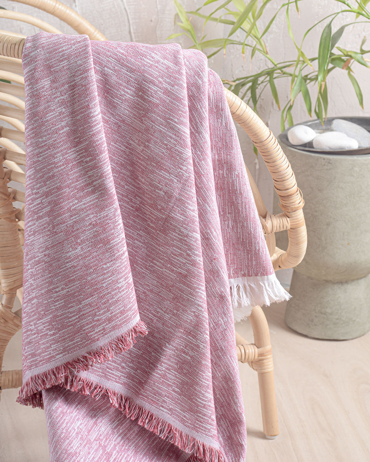 VERNIER Ροζ - Μαξιλαροθήκη 40 x 40 Ροζ 40 x 40 από την εταιρεία Rythmos Home