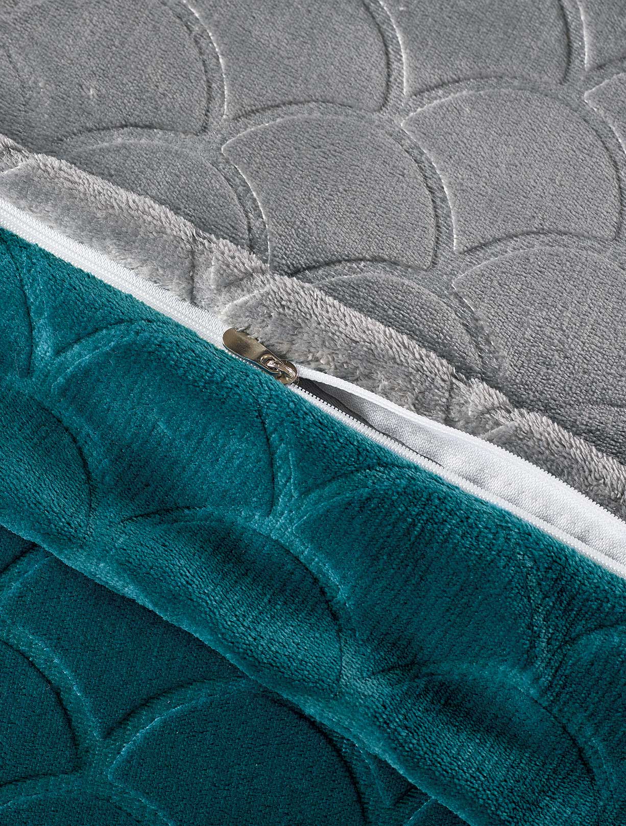 Παπλωματοθήκη NEVOLA PETROL από την εταιρεία Madi