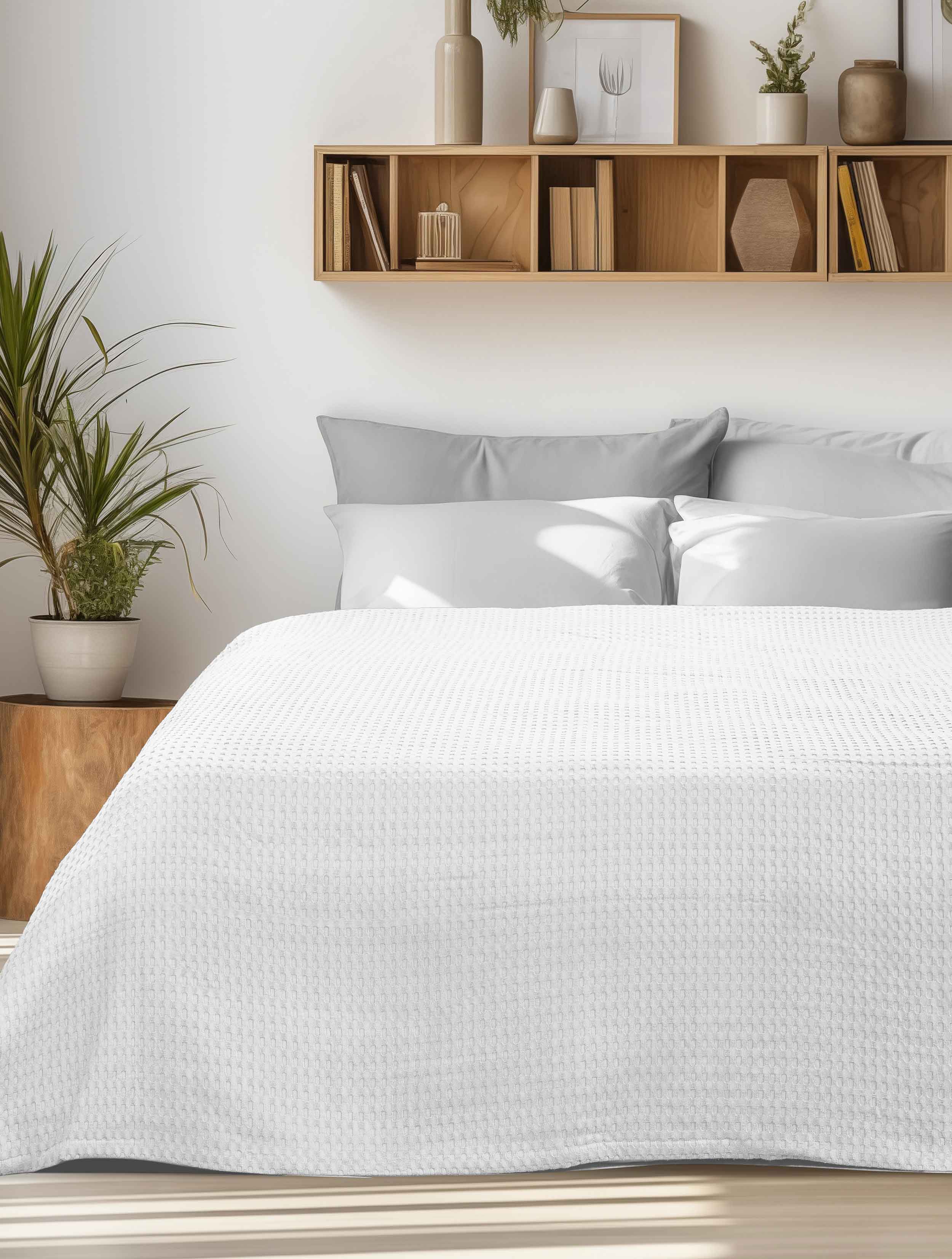 Κουβέρτα Πικέ PIKONA WHITE από την εταιρεία Madi