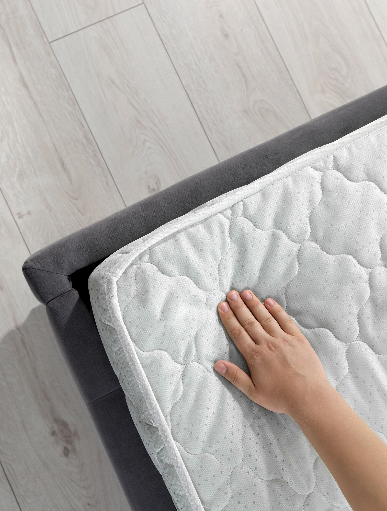 Ανώστρωμα Memory Foam αντιολισθητικό και με λάστιχα SLEEPWAVE από την εταιρεία Madi