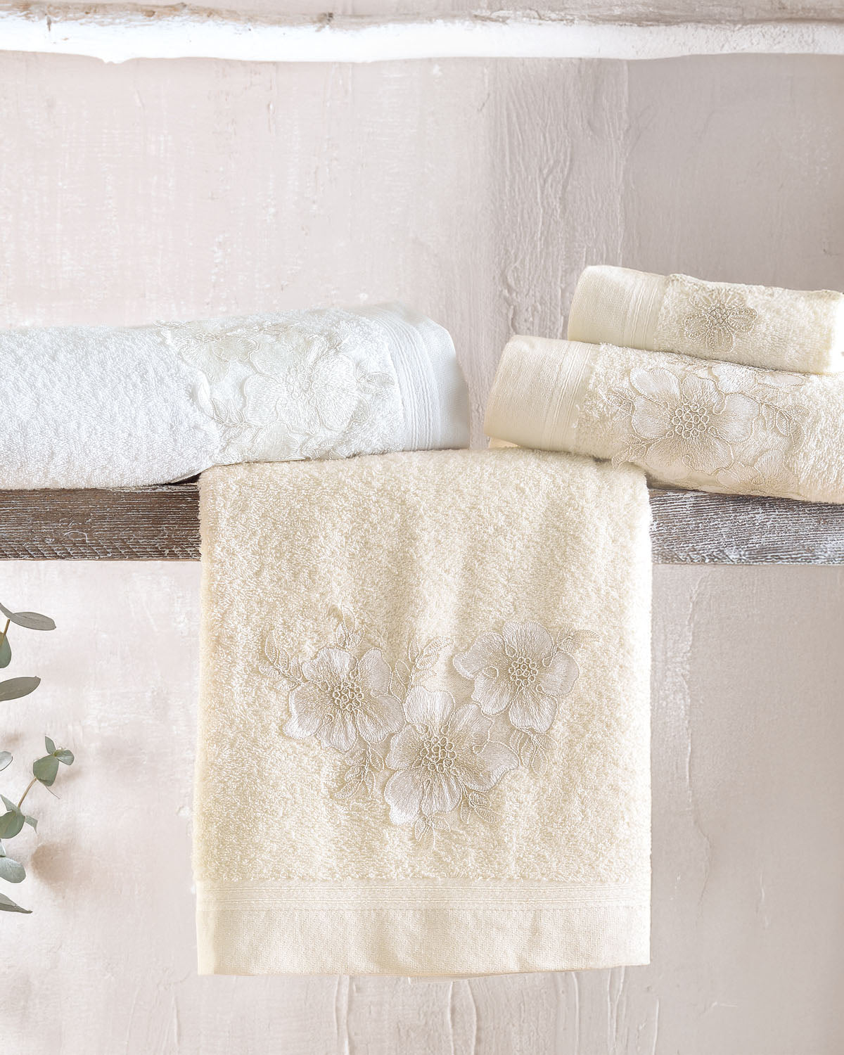 ARAGON Εκρού - Σετ πετσέτες 3 τεμ. ΜΟΤΙΦ από την εταιρεία Rythmos Home