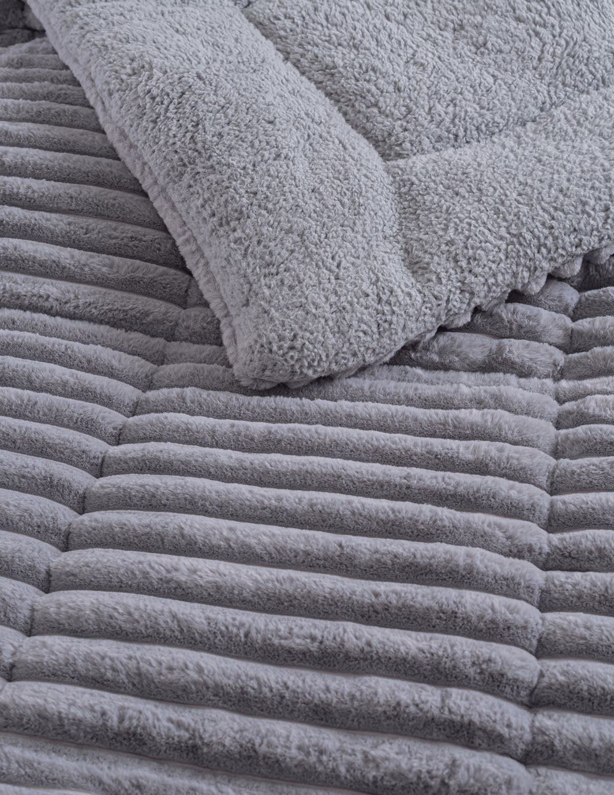 BUTTER Γκρι Σκούρο - Κουβερτοπάπλωμα από την εταιρεία Rythmos Home