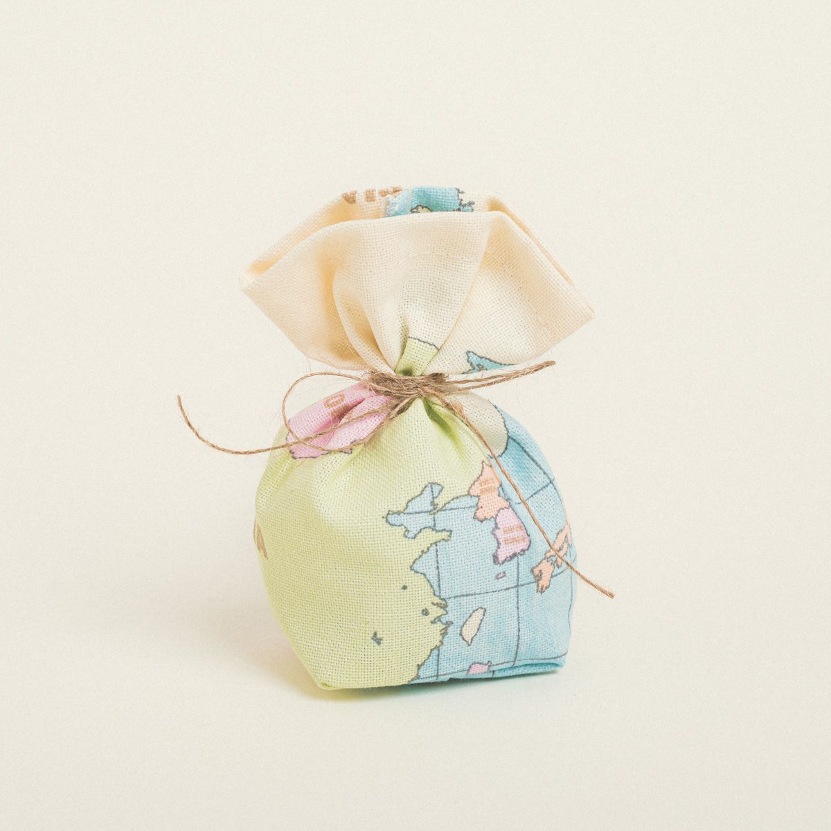 ΠΟΥΓΚΙ ΜΕ ΒΑΣΗ 8 x 12 cm ΧΑΡΤΗΣ ΕΓΧΡΩΜΟΣ