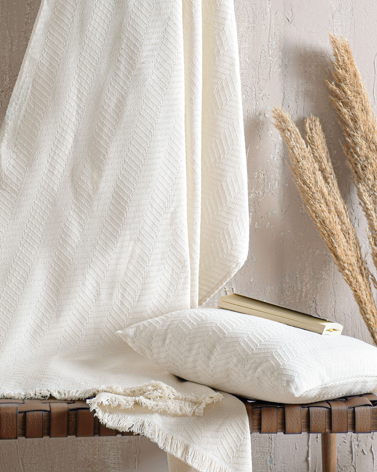 EWAN Εκρού - Μαξιλαροθήκη από την εταιρεία Rythmos Home