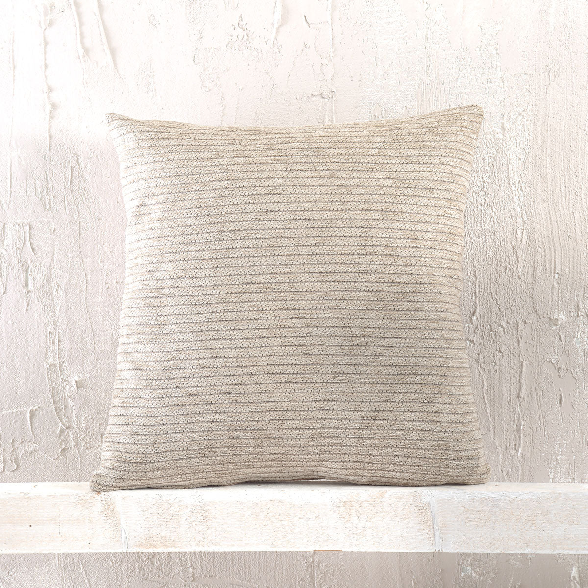 HANSEL - Ριχτάρι 40 x 40 Μπεζ ανοιχτό 40 x 40 από την εταιρεία Rythmos Home