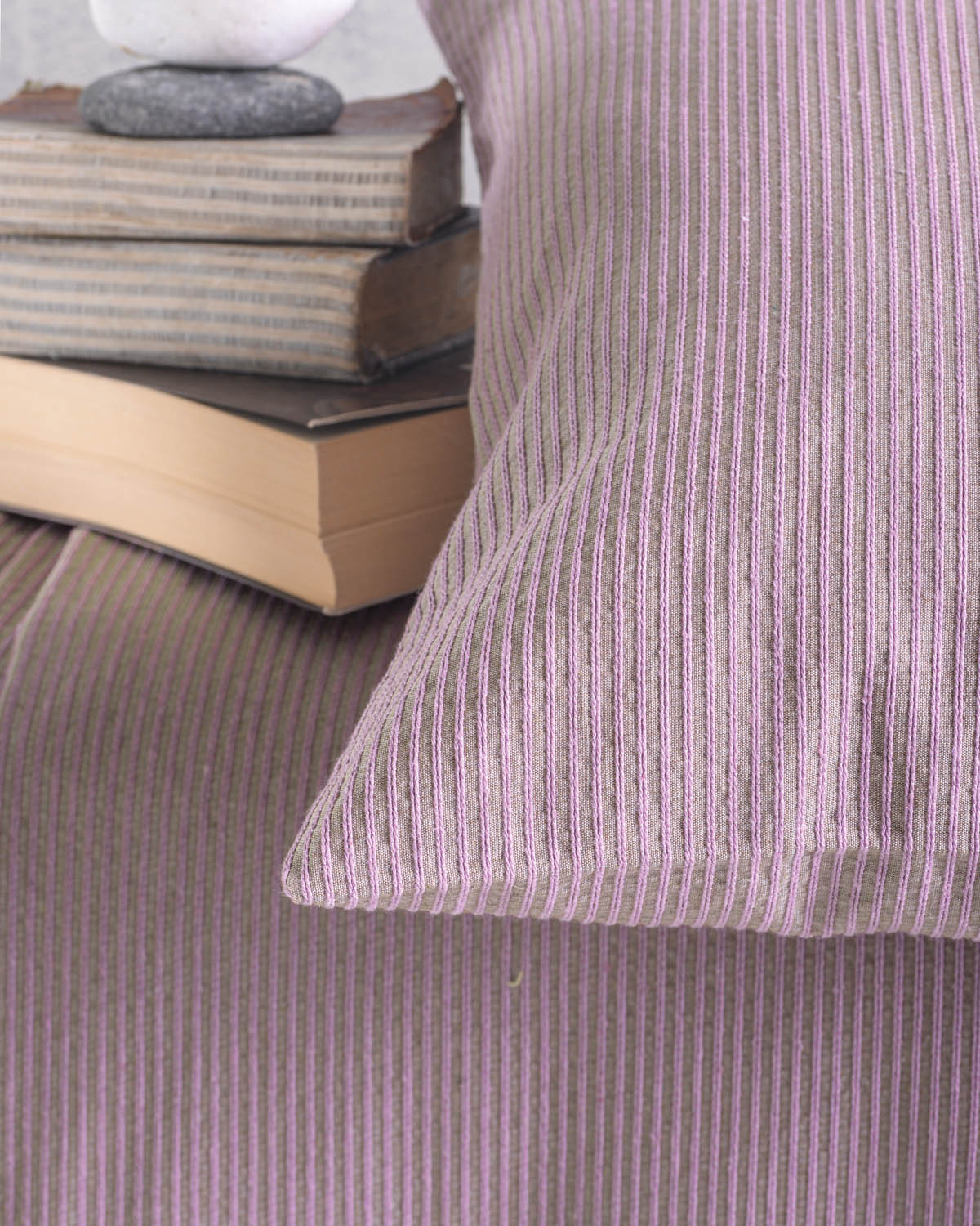 HATTON - Ριχτάρι Μοβ από την εταιρεία Rythmos Home