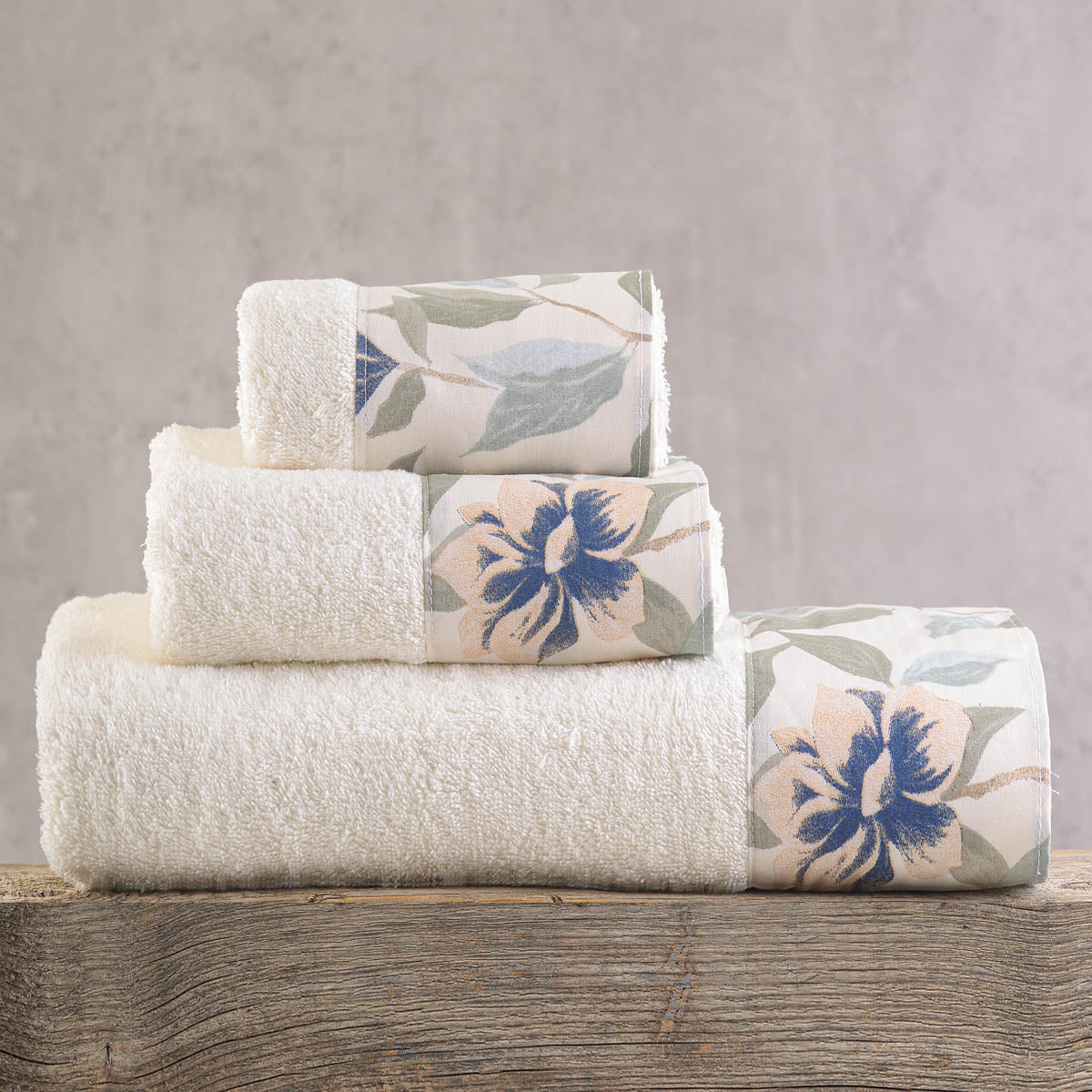 ILINA Μπλε - Σετ πετσέτες 3 τεμ. Μπλε 30 x 50, 50 x 90, 80 x 150 από την εταιρεία Rythmos Home