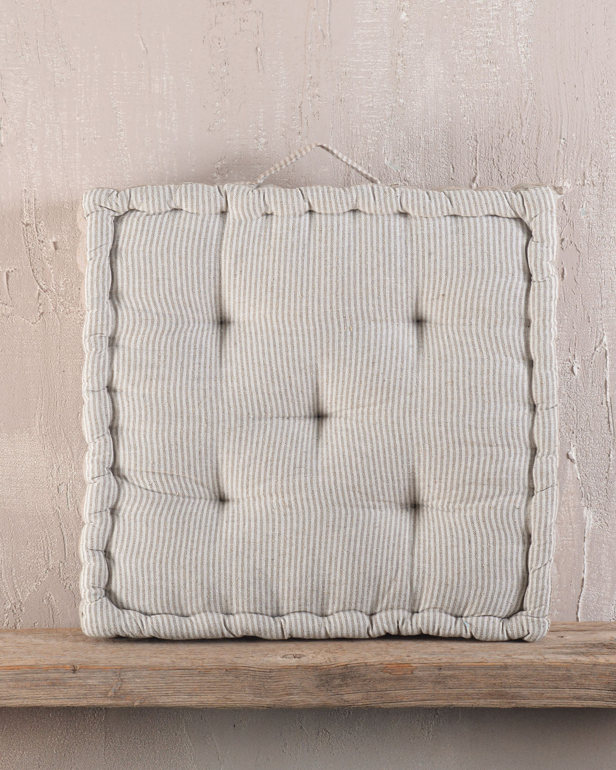 KATHY ΡΙΓΕ Μπεζ - Μαξιλάρι ΔΑΠΕΔΟΥ 50 x 50 x 10 Μπεζ 50 x 50 x 10 από την εταιρεία Rythmos Home