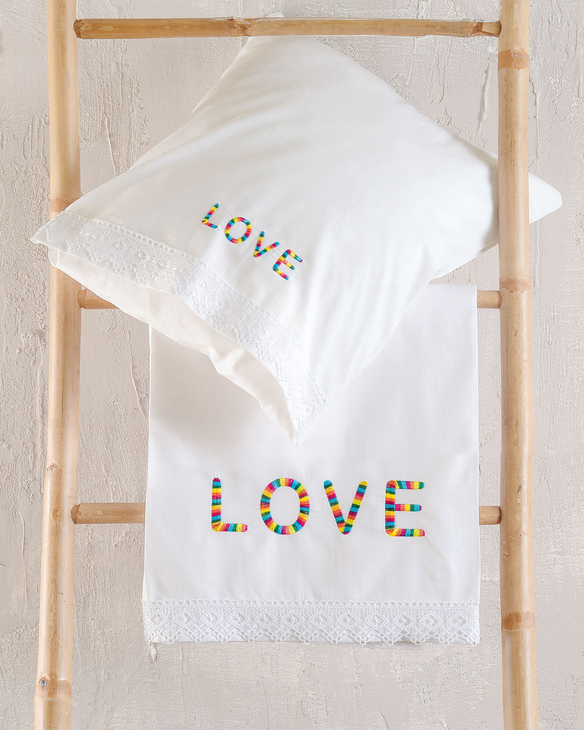 LOVE - Σετ σεντόνια βρεφικά 3 τεμ. με κέντημα 100 x 160 100 x 160 από την εταιρεία Rythmos Home