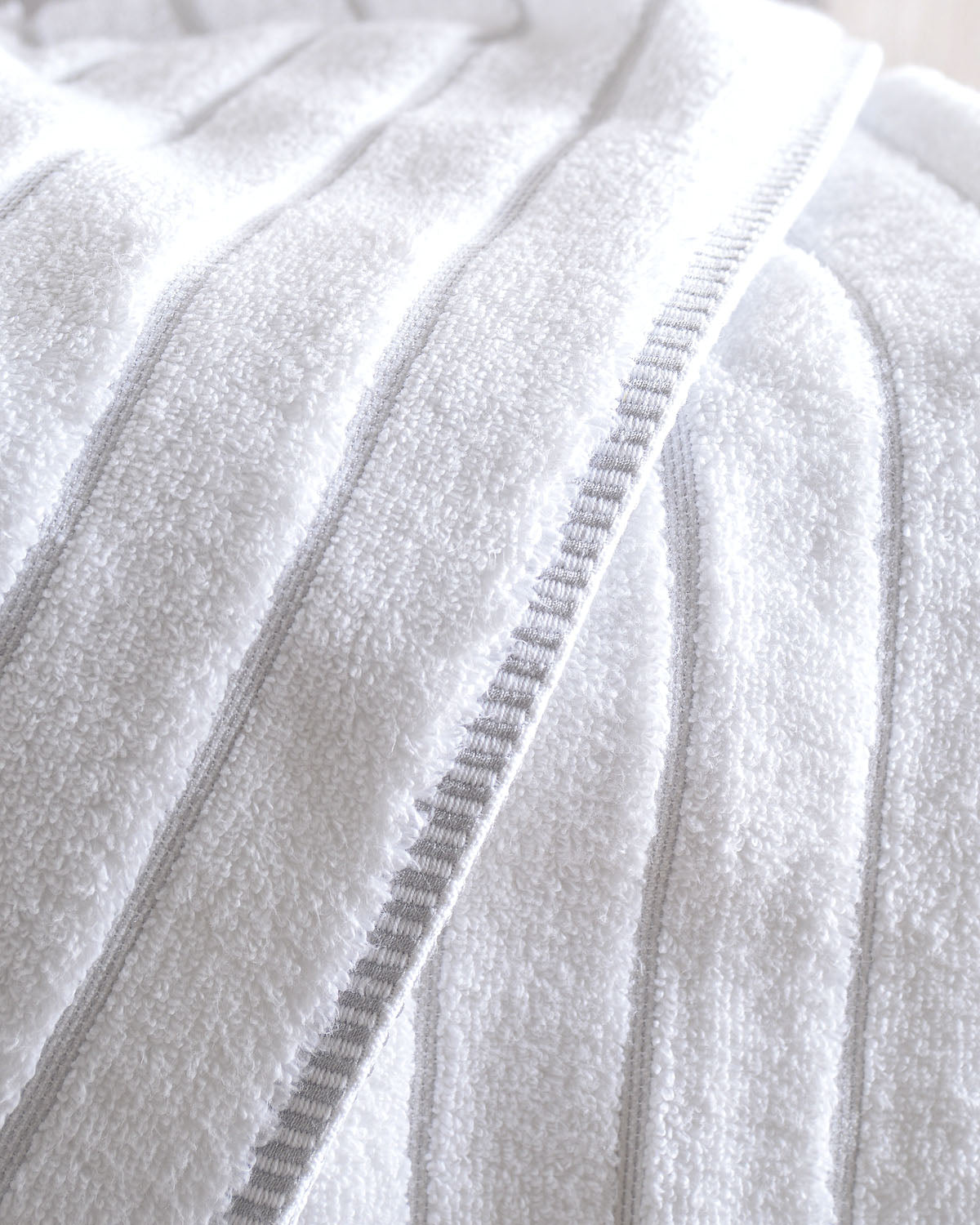 PYRAMID - Πετσέτα 100% ΒΑΜΒΑΚΙ ZERO TWIST 530gr Λευκό από την εταιρεία Rythmos Home