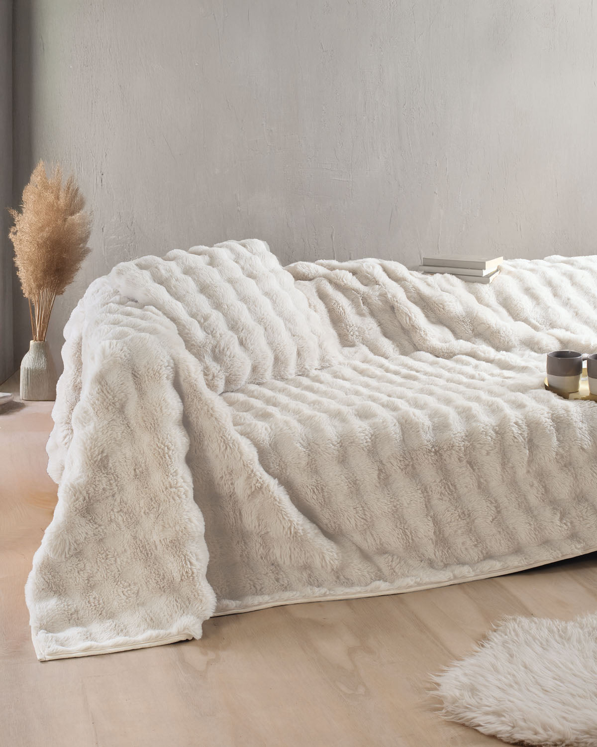 RABBIT - Ριχτάρι Ριχτάρι Κουβέρτα Καναπέ Μπεζ 130 x 180 από την εταιρεία Rythmos Home