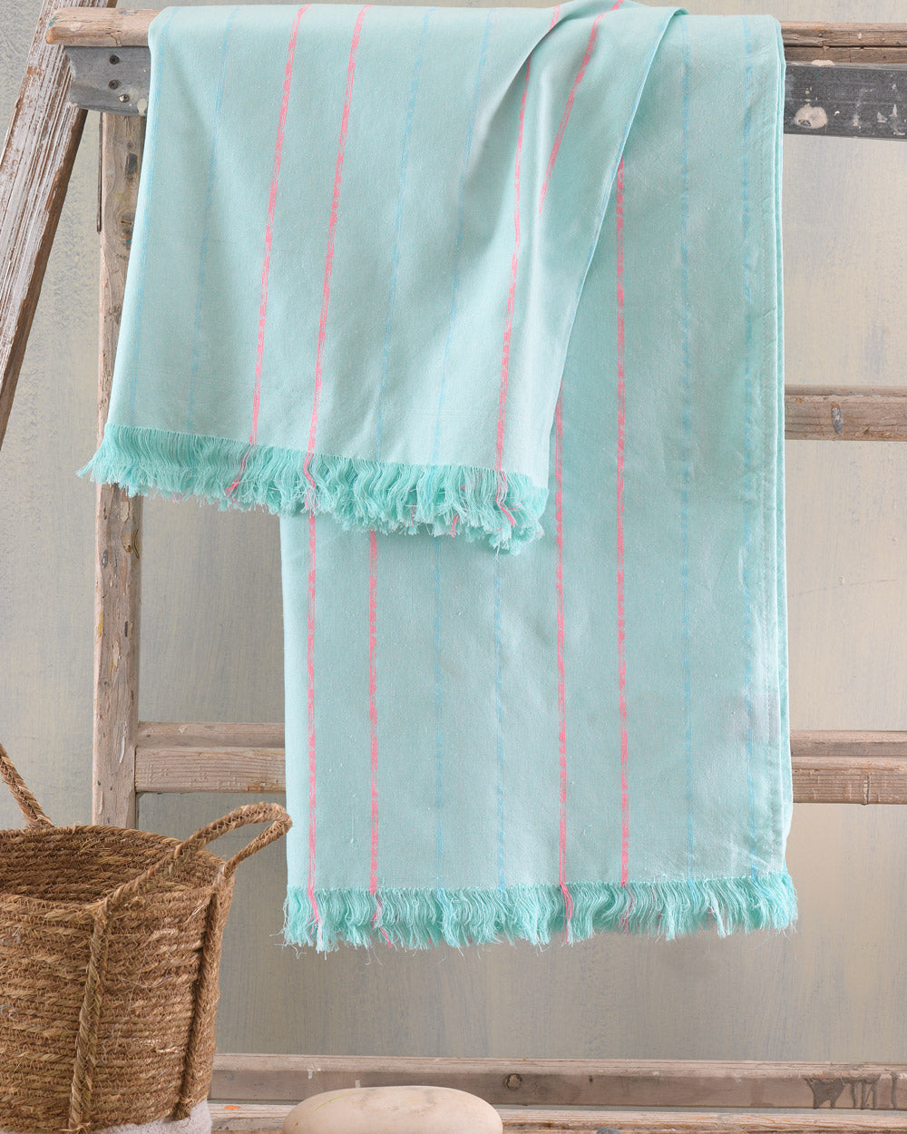 SEZANE - Ριχτάρι 180 x 160 Aqua 180 x 160 από την εταιρεία Rythmos Home